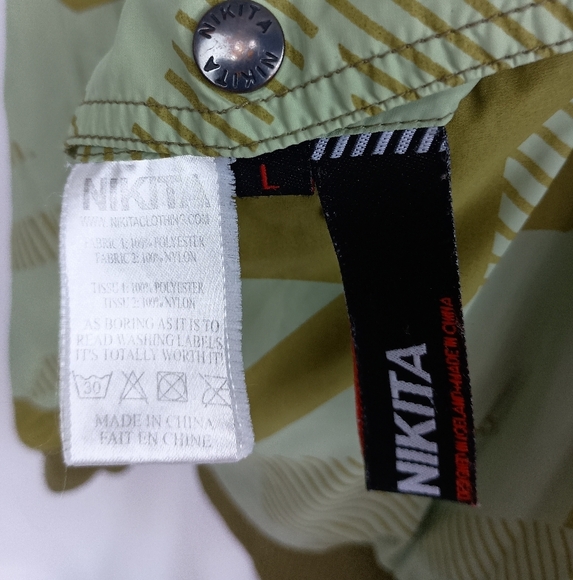 Be Prepared With The NIKITA Reversible Jacket Preppy Clueless (#1,274) - Picture 2 of 16